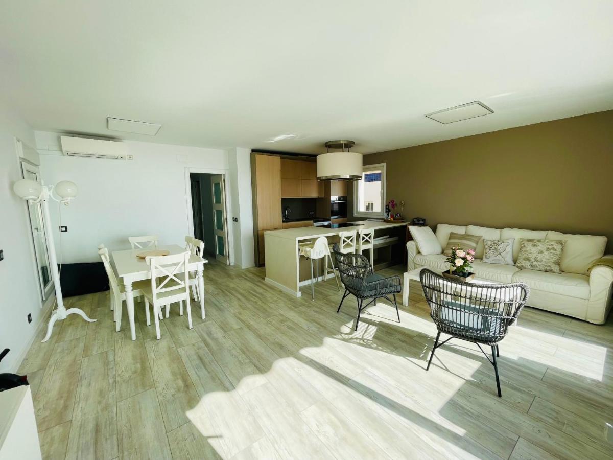 La Marina2 Seaview With Amazing Terrace Appartement Sitges Buitenkant foto